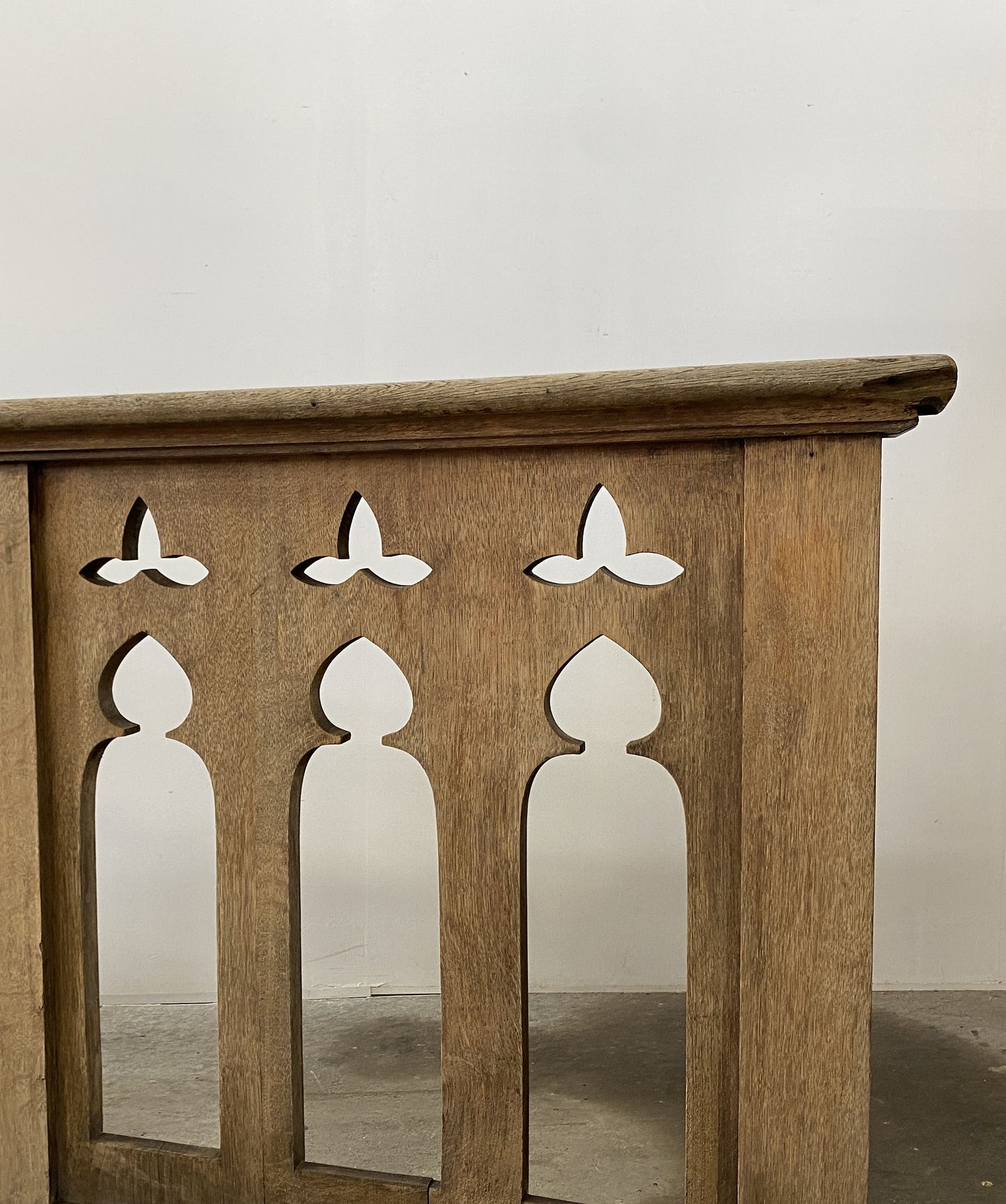 19c Gothic Oak Balustrade