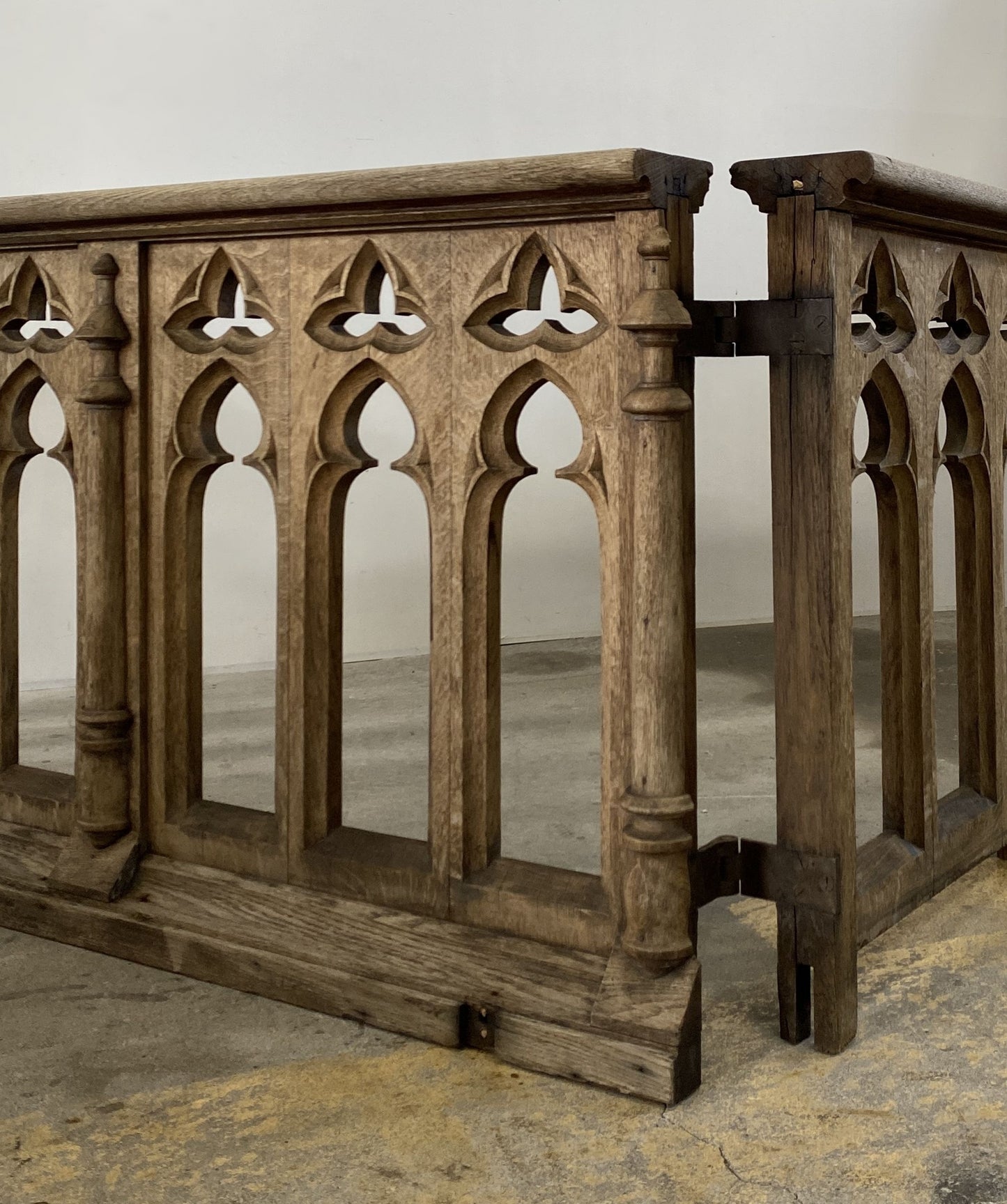 19c Gothic Oak Balustrade