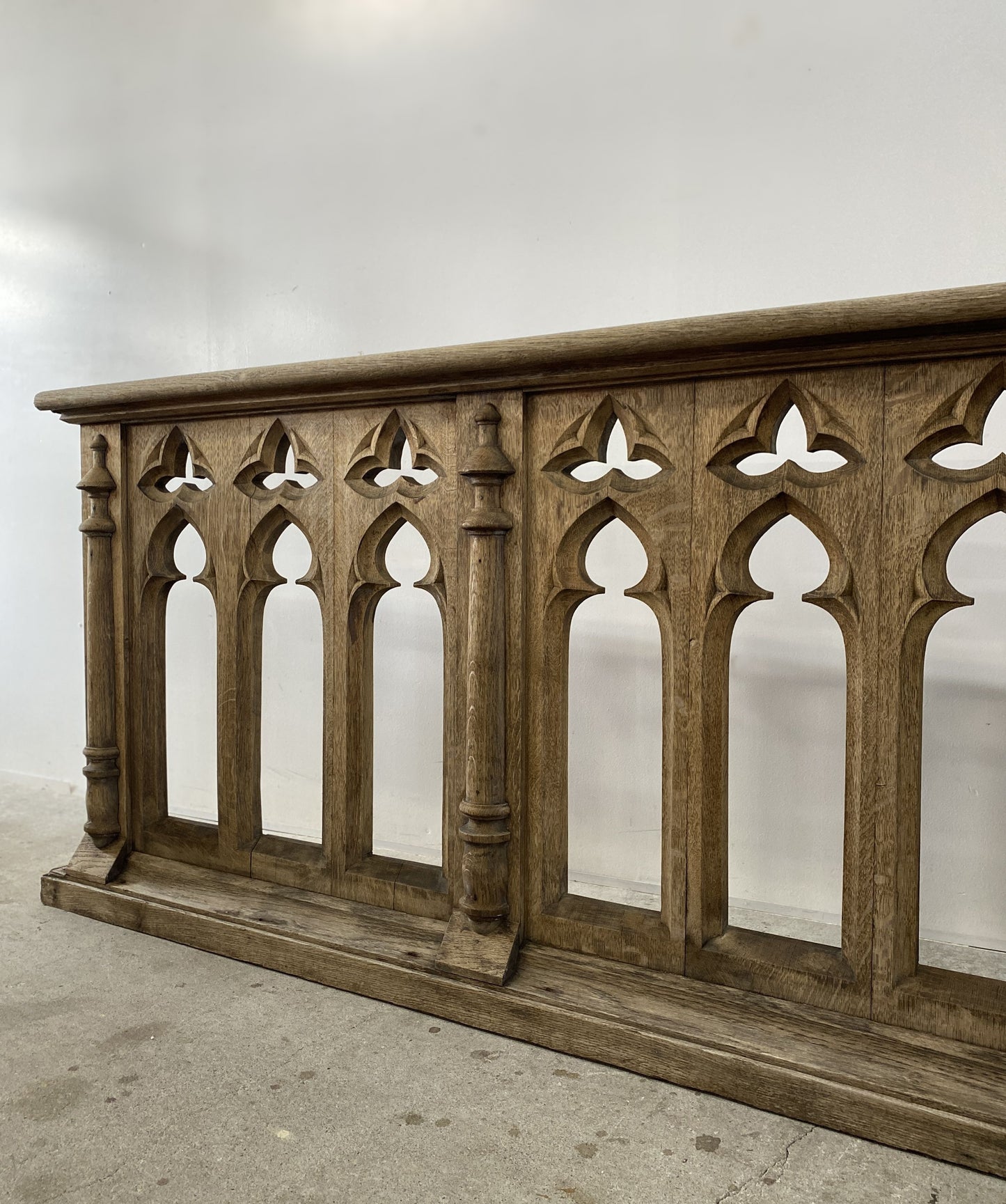 19c Gothic Oak Balustrade