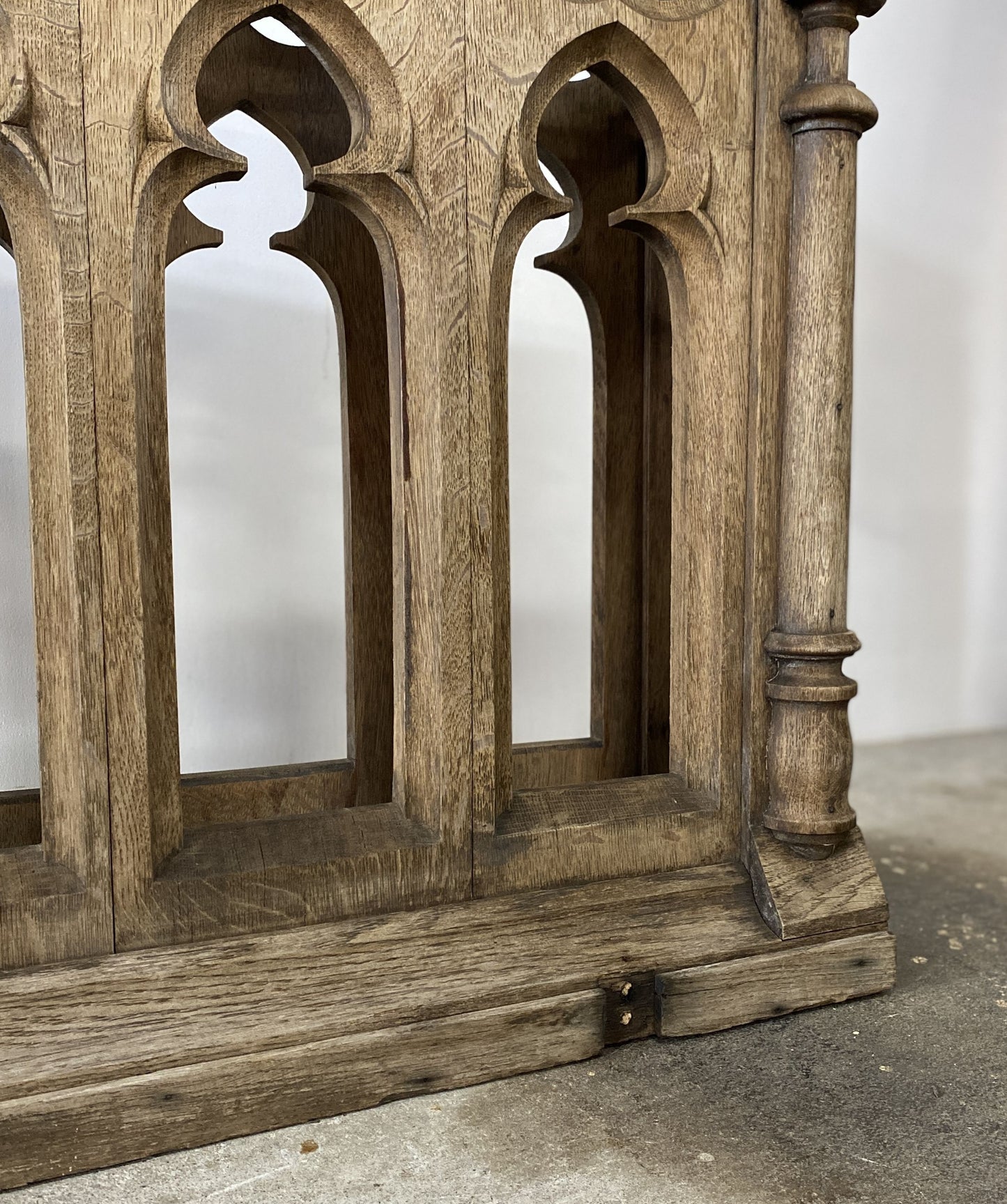 19c Gothic Oak Balustrade