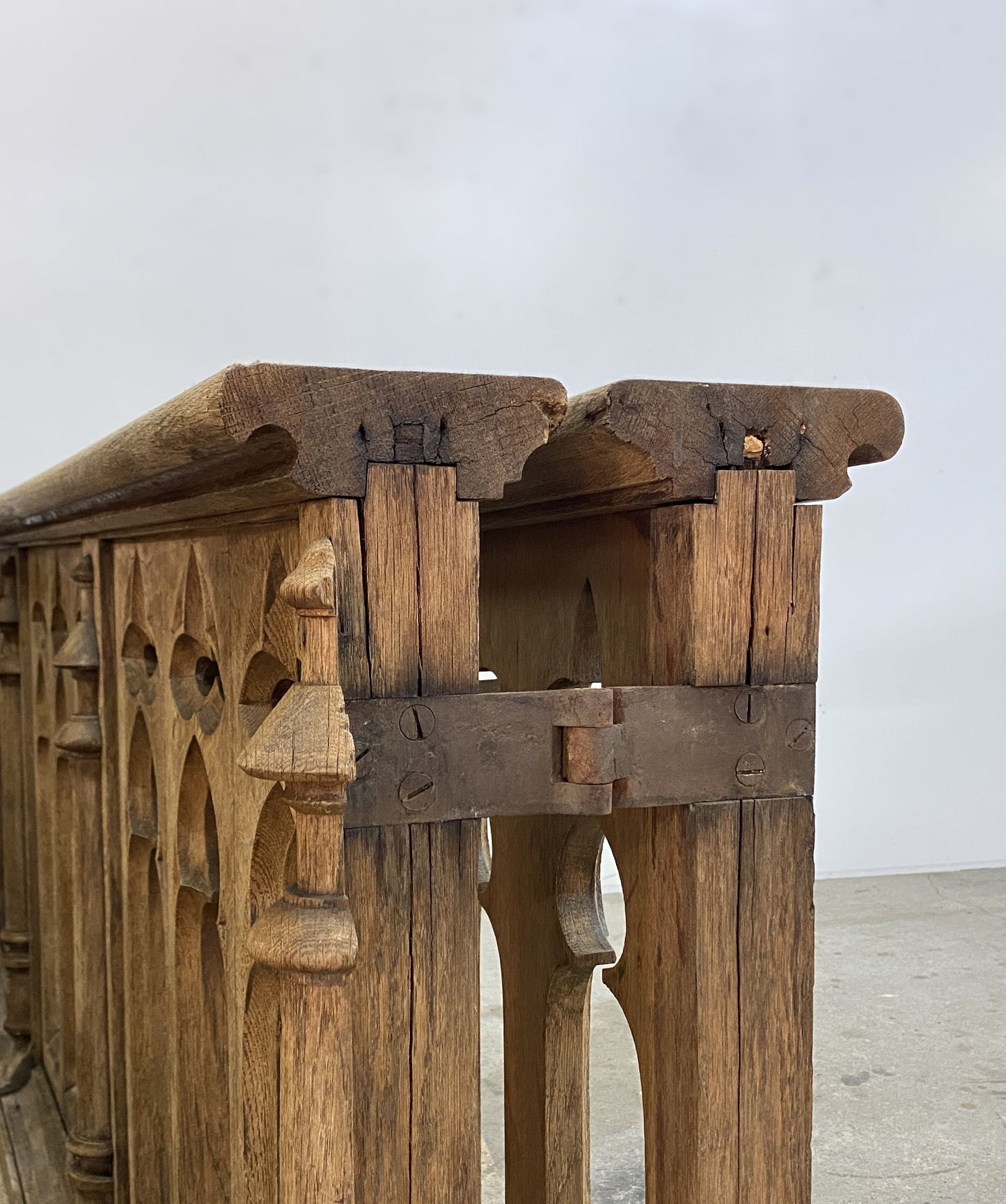 19c Gothic Oak Balustrade