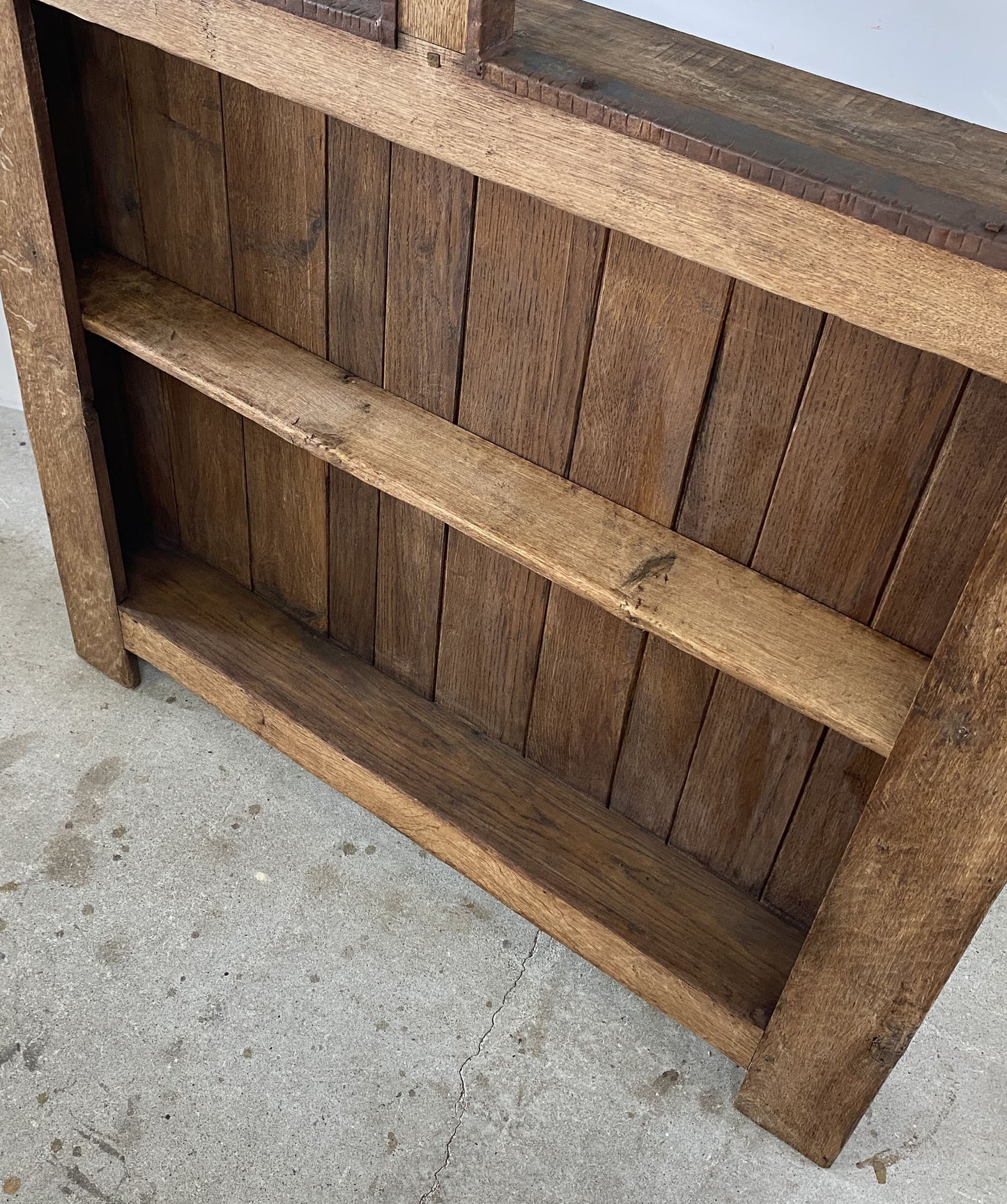 Open Shelf