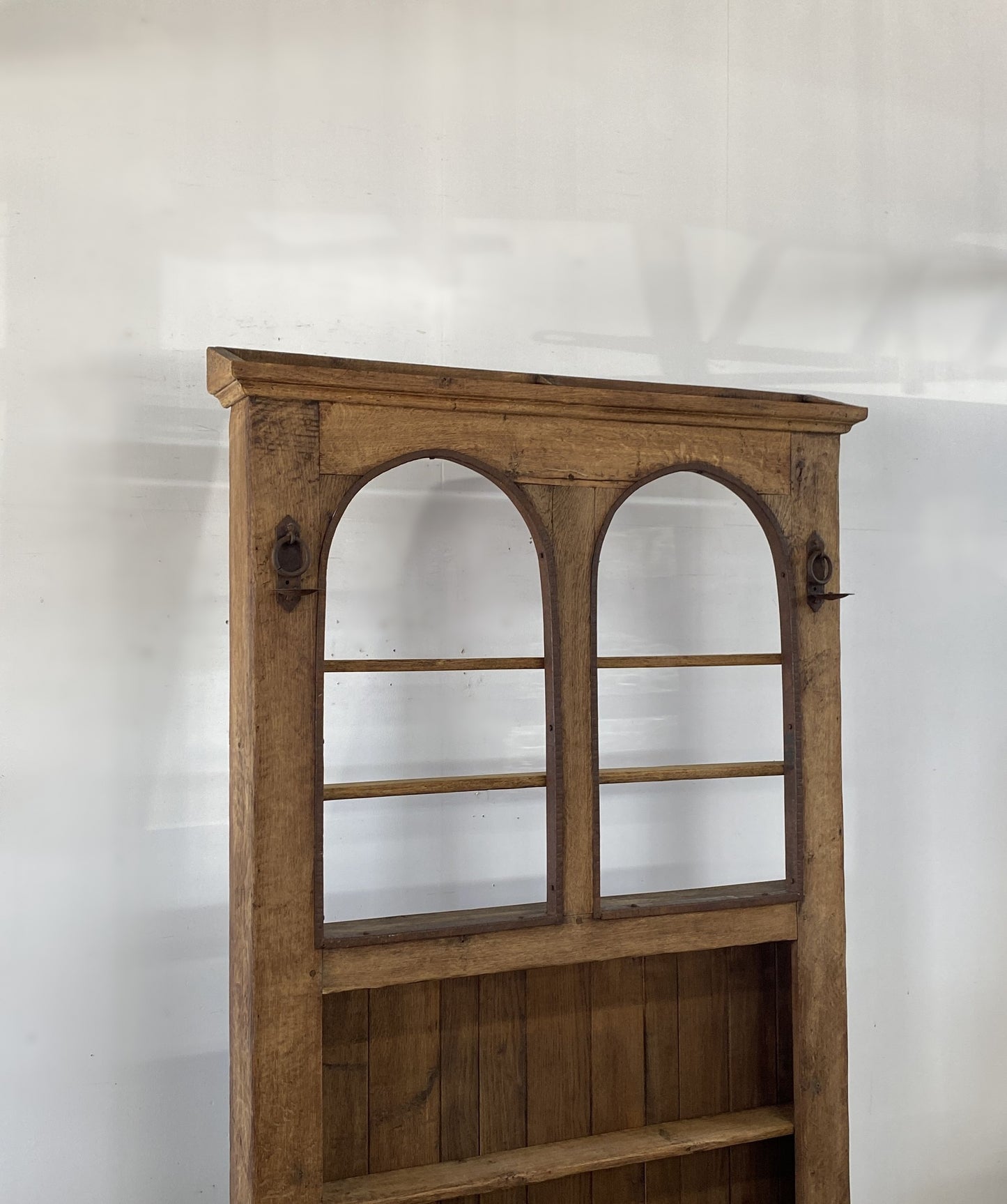 Open Shelf