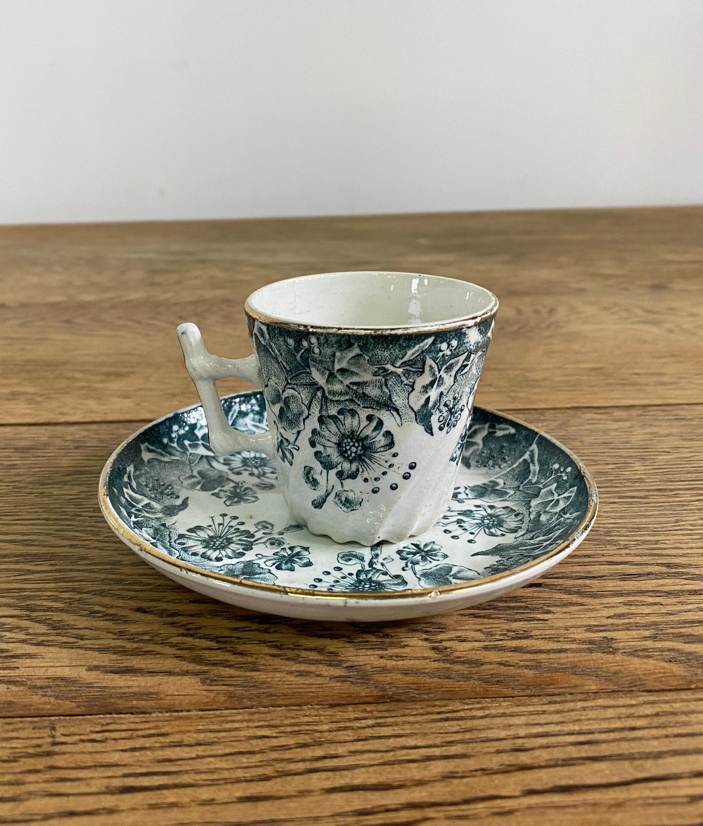 "Saint Amand "cup&saucer