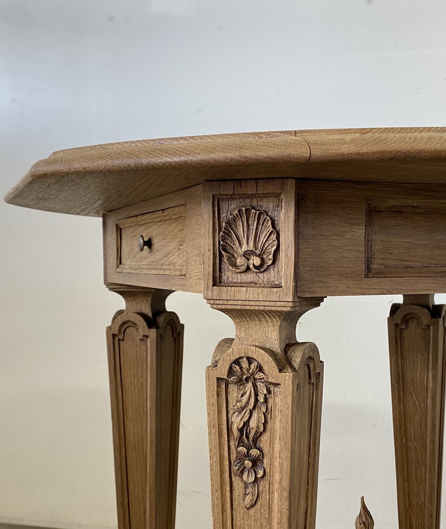 1dr French Oak Table