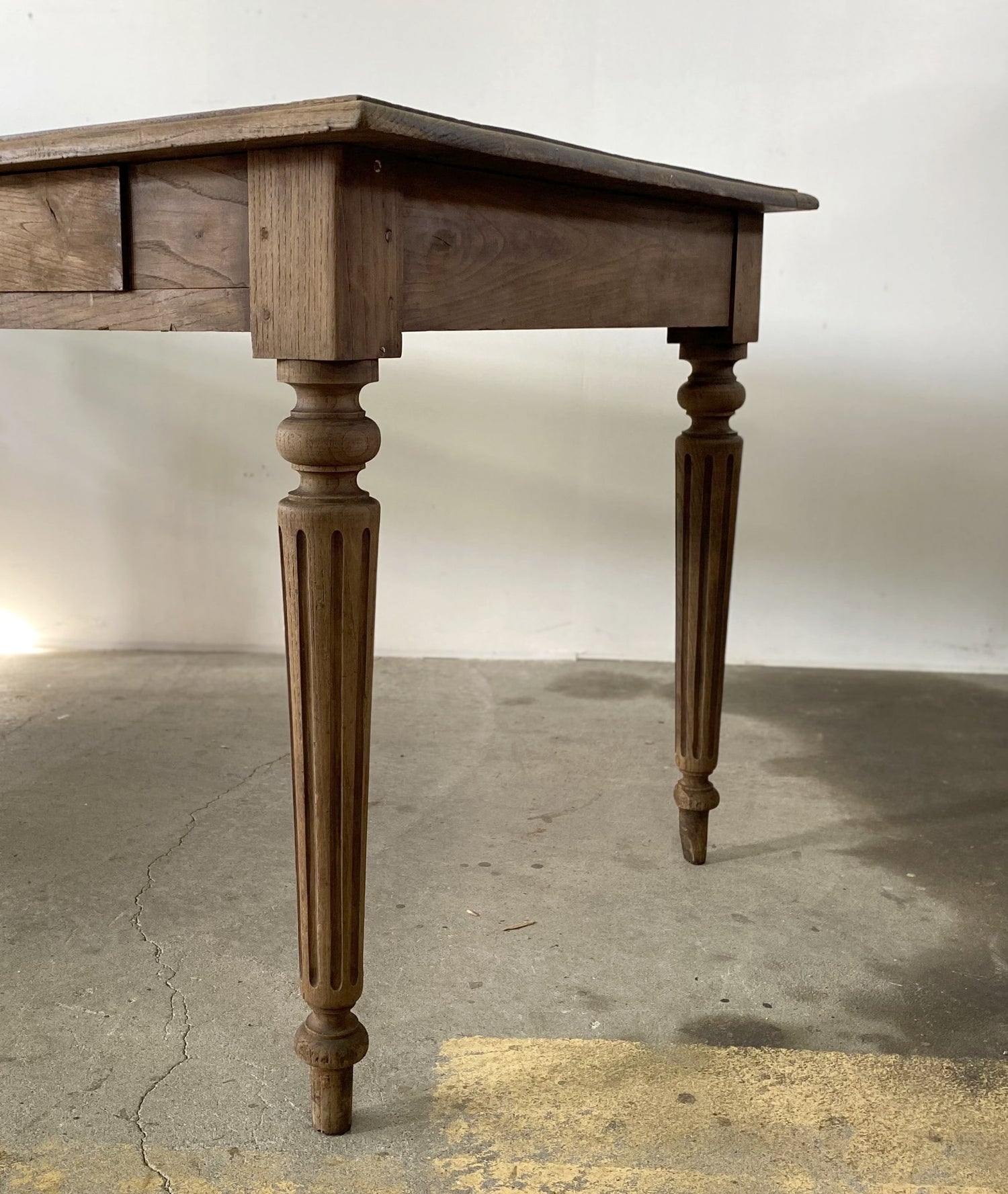 3dr French oak Table