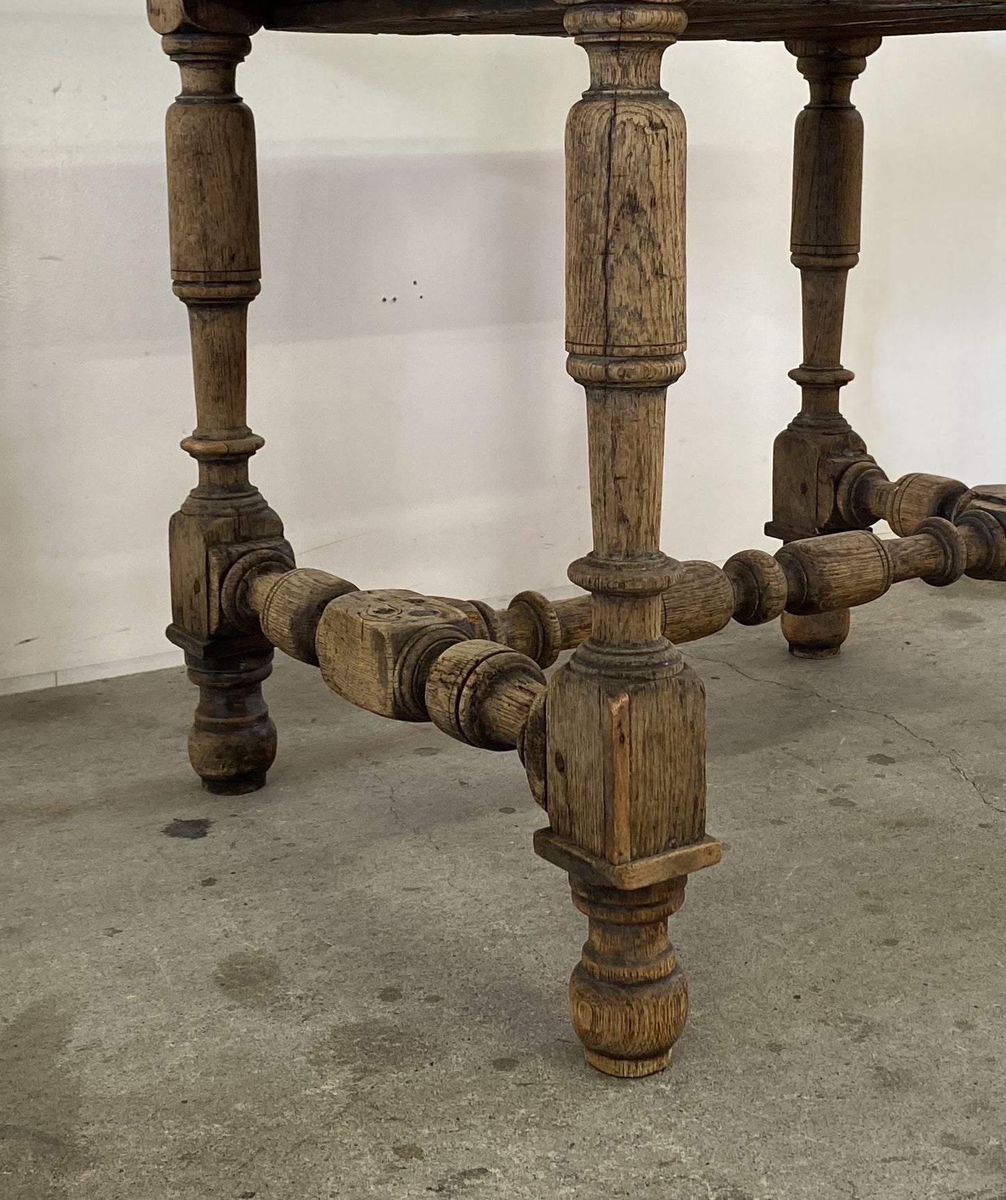 1dr French oak Table