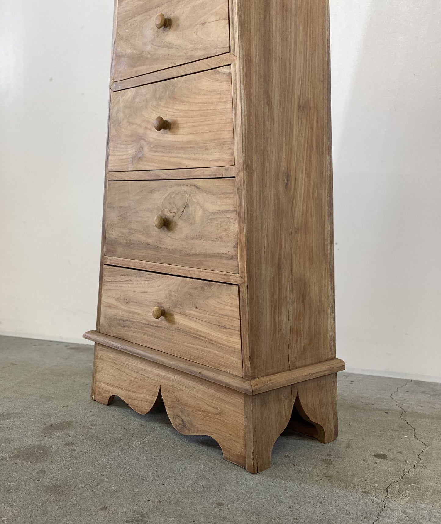 7 Drawers Cabinet