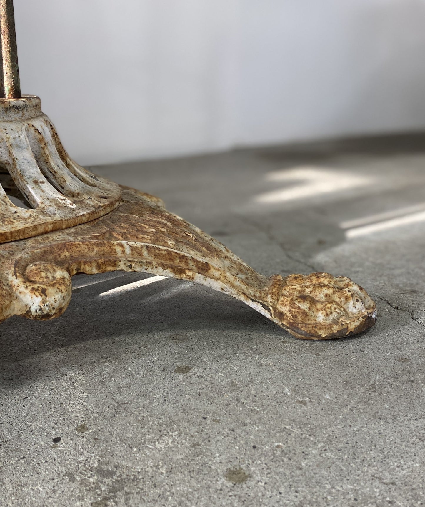 Cast Iron Round Bistro Table