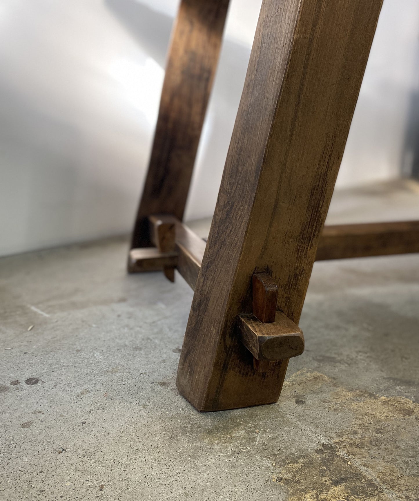 Olavi Hanninen dining table