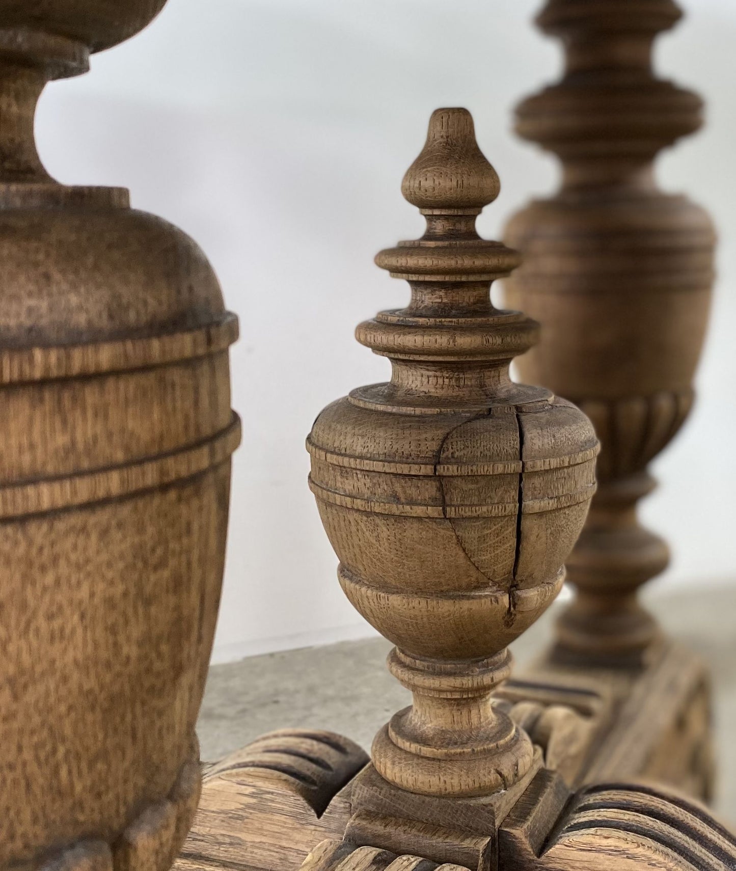 Round Oak Table