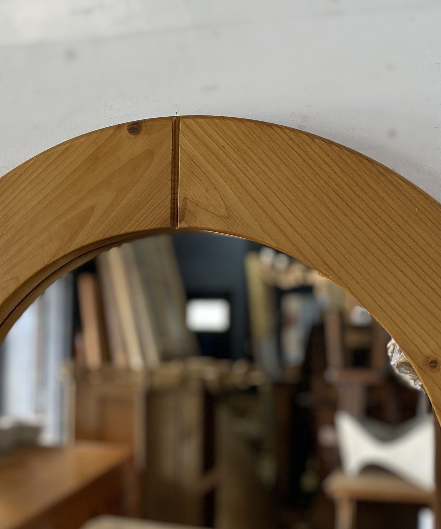 Swedish Round Wall Mirror For GLAS MASTER