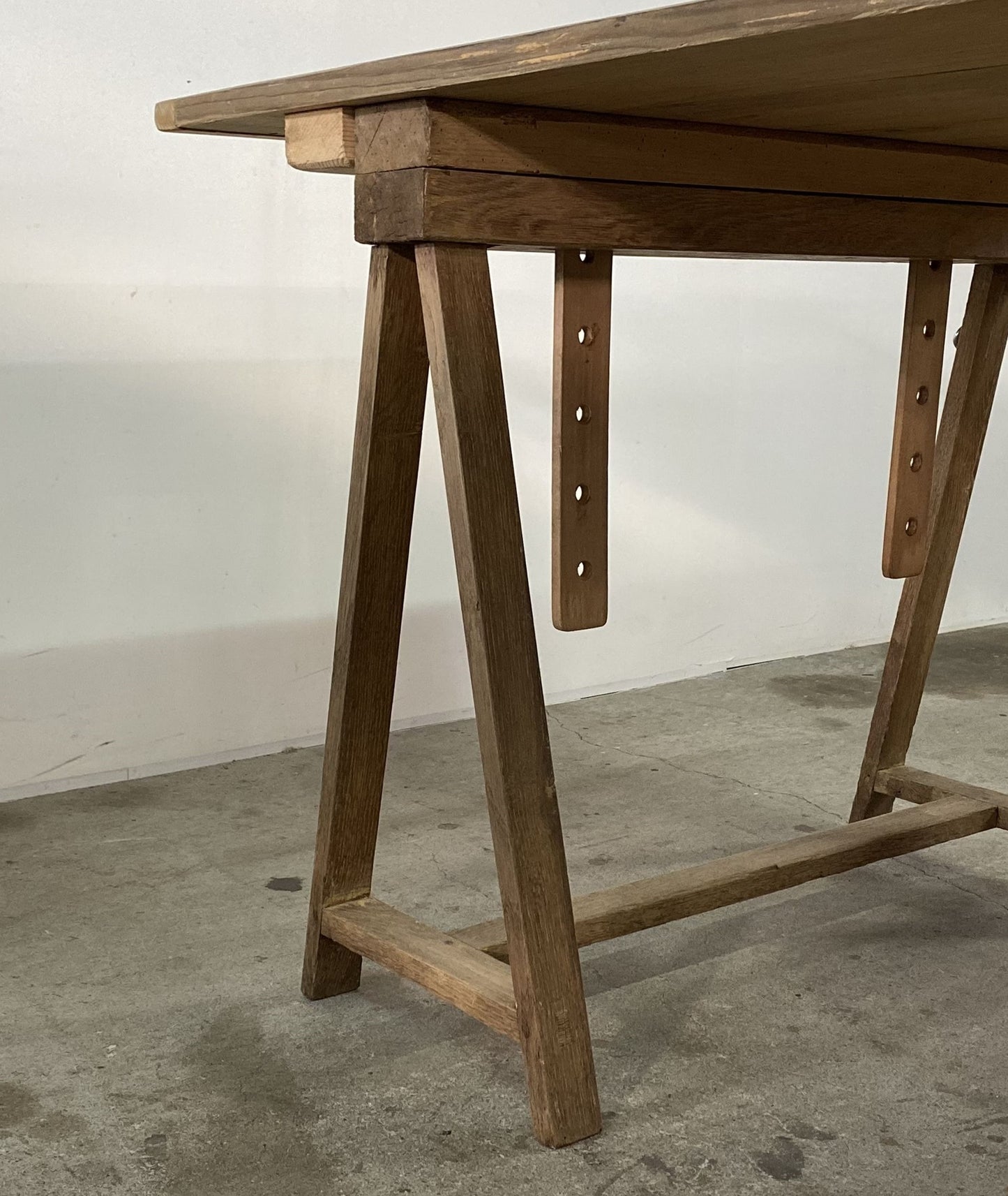 Atelier Table