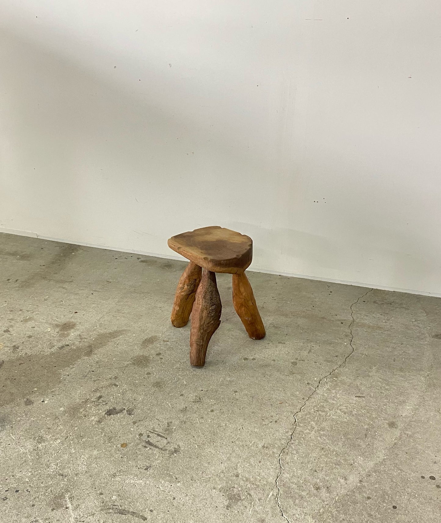 Rt Stool Primitive Stool – Round trip Antiques