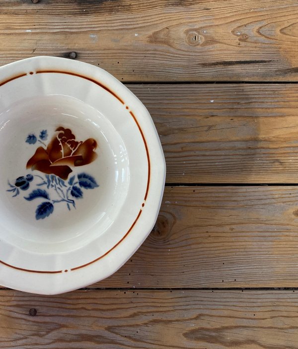 France antique "SARREGUEMINES" Rose Soup Plate