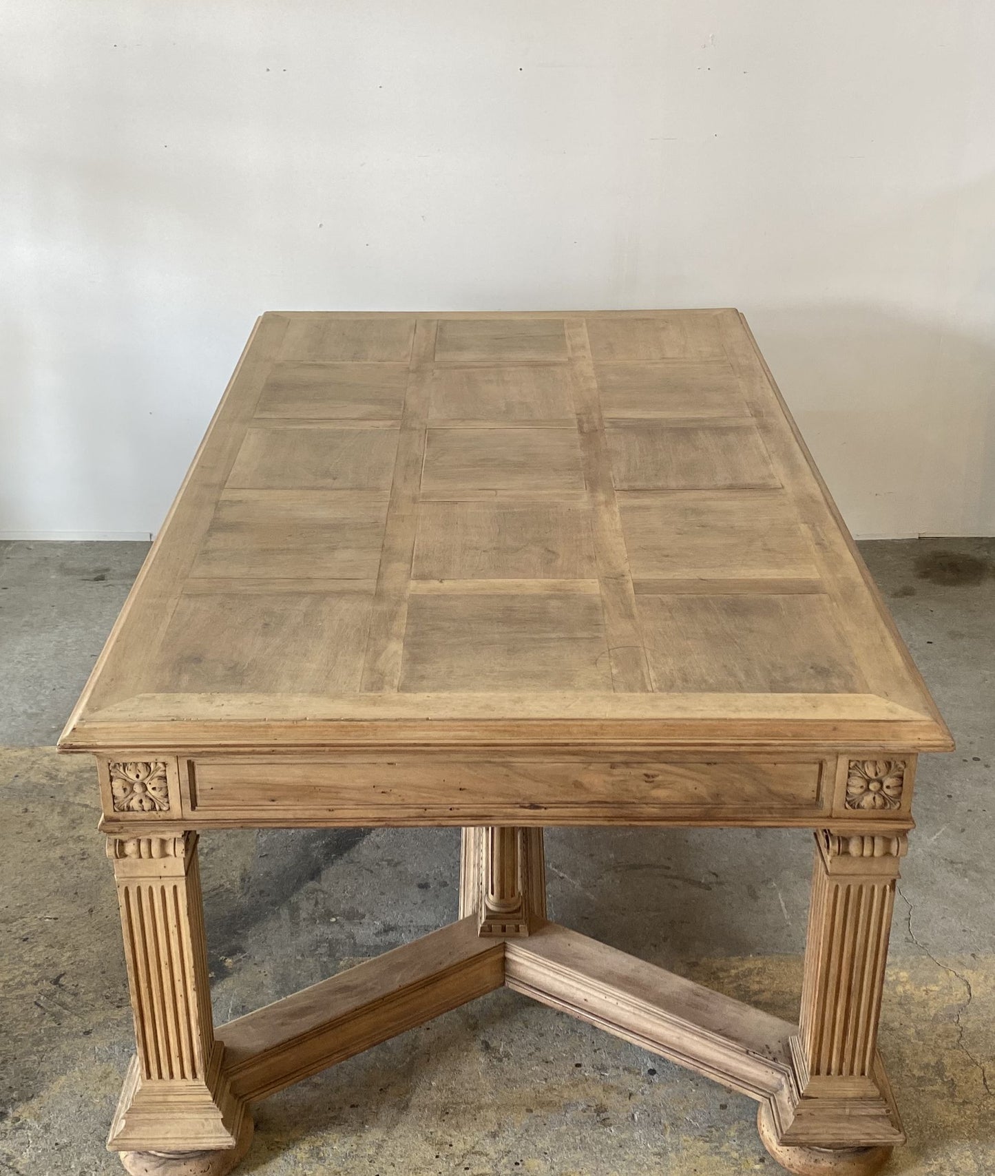 Grand French Table