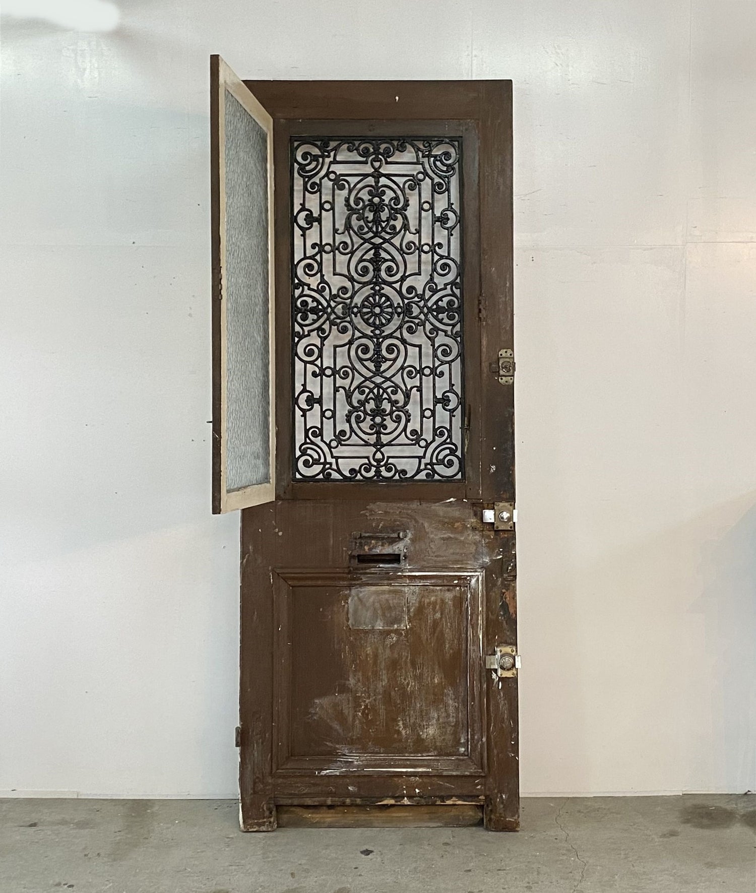 French iron Door – Round trip Antiques