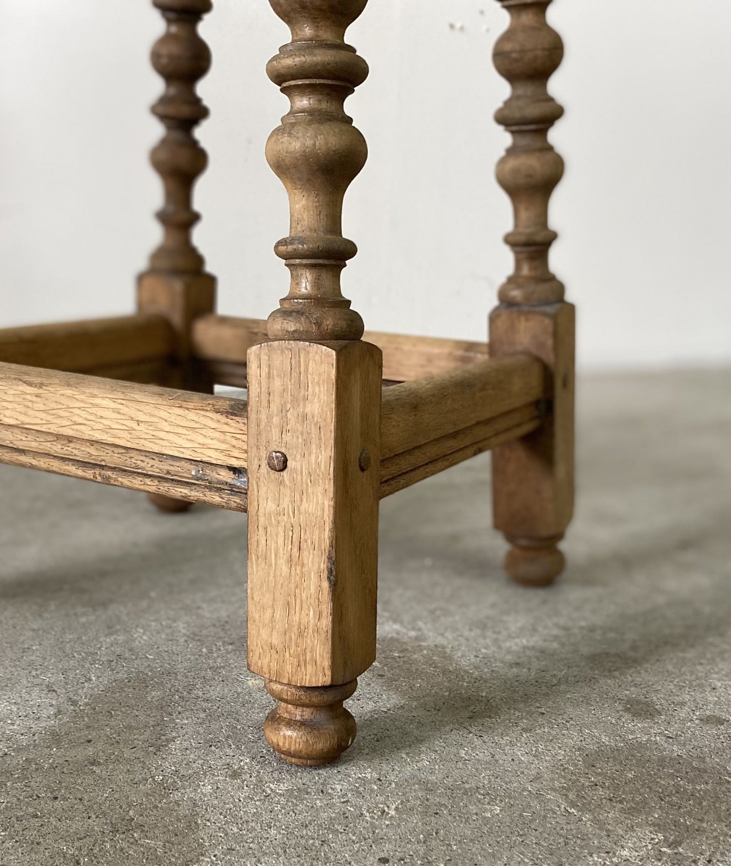 Rt Stool French Stool – Round trip Antiques